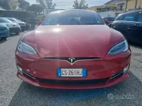 Occasion Tesla Model S 158 kW (215 ch) 2018 Rouge Citadine