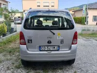 Usata Opel Agila Club 58 CV (42 kW) 2002 Argento Monovolume