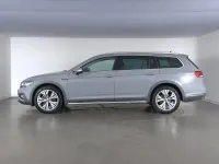 Usata VW Passat Alltrack 200 CV (147 kW) 2022 Moonstone grey Station wagon