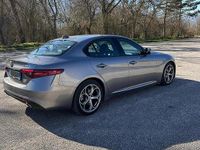 Käytetty Alfa Romeo Giulia Super 180 HP (132 kW) 2017 Sedan