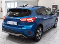 Usata Ford Focus Active 155 CV (114 kW) 2021 Blu metallizzato SUV