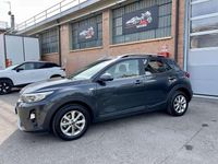 Usata Kia Stonic Style 101 CV (74 kW) 2018 Full grey SUV