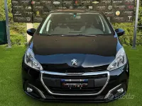 Usata Peugeot 208 75 CV (55 kW) 2017 Nero Utilitaria
