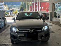 Usata VW Touareg 245 CV (180 kW) 2012 Grigio SUV