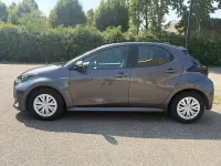 Usata Toyota Yaris Hybrid Business Edition 92 CV (67 kW) 2021 Dark grey metallic Berlina