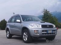 Usata Toyota RAV4 116 CV (85 kW) 2001 Grigio SUV