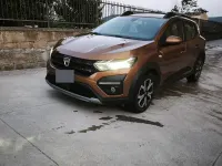 Usata Dacia Sandero Stepway 101 CV (74 kW) 2022 Arancione Berlina