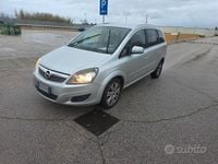 Usata Opel Zafira 150 CV (110 kW) 2013 Grigio Monovolume