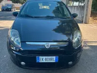 Usata Fiat Grande Punto 75 CV (55 kW) 2011 Nero Utilitaria