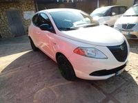 Usata Lancia Ypsilon S 95 CV (69 kW) 2015 Bianco Utilitaria