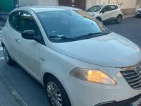 Usata Lancia Ypsilon 69 CV (50 kW) 2012 Bianco Utilitaria