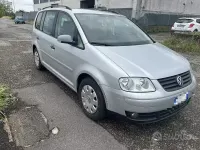 Begagnad VW Touran 101 HK (74 kW) 2006 Minibuss