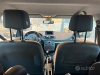 Usata Renault Clio II 75 CV (55 kW) 2011 Nero Berlina