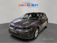 Usata VW Polo Style 95 CV (69 kW) 2023 Gray Utilitaria