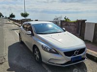 Usata Volvo V40 Kinetic 120 CV (88 kW) 2017 Grigio Station wagon