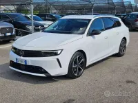 Usata Opel Astra Business Elegance 131 CV (96 kW) 2023 Bianco Utilitaria