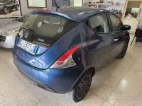 Usata Lancia Ypsilon 69 CV (50 kW) 2022 Bluazzurro Utilitaria