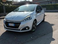 Usata Peugeot 208 GT-line 110 CV (80 kW) 2015 Bianco Utilitaria