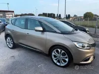 Usata Renault Scénic Intens 110 CV (80 kW) 2018 Marrone Monovolume