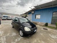 usata Toyota Yaris 1.0 3 porte Sol