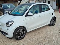 Usata Smart ForFour Proxy 70 CV (51 kW) 2015 Bianco Utilitaria