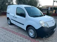 Usata Renault Kangoo 85 CV (62 kW) 2009 Bianco Monovolume