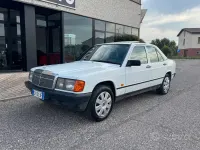 Usata Mercedes 190 90 CV (66 kW) 1988 Bianco Berlina