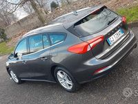 Usata Ford Focus 120 CV (88 kW) 2022 Grigio Station wagon