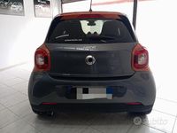 Usata Smart ForFour 71 CV (52 kW) 2014 Grigio Utilitaria