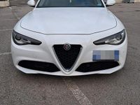 Usata Alfa Romeo Giulia 180 CV (132 kW) 2018 Bianco Berlina