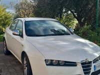 Usata Alfa Romeo 159 Progression 136 CV (100 kW) 2011 Bianco Berlina