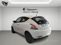 Usata Lancia Ypsilon Gold 69 CV (50 kW) 2018 Bianco Utilitaria