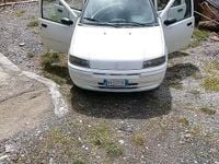 Usata Fiat Punto 60 CV (44 kW) 2001 Bianco Utilitaria