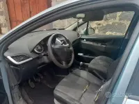 Usata Peugeot 207 68 CV (50 kW) 2011 Berlina