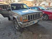 Usata Jeep Cherokee 2001 Grigio SUV