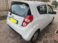 Usata Chevrolet Spark 68 CV (50 kW) 2011 Bianco Utilitaria