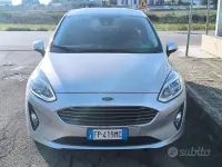 Usata Ford Fiesta 86 CV (63 kW) 2019 Blu Utilitaria