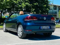 Usata VW Golf Cabriolet 105 CV (77 kW) 2011 Bluazzurro Cabrio