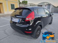 Usata Ford Fiesta 82 CV (60 kW) 2009 Nero Berlina