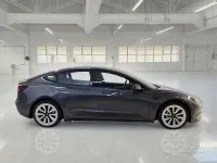 Usata Tesla Model 3 152 kW (208 CV) 2022 Grigio Berlina