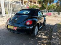 Usata VW New Beetle Cabriolet 74 CV (54 kW) 2008 Nero Cabrio