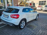 Usata Mercedes GLA220 177 CV (130 kW) 2016 Bianco SUV