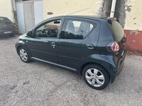 Usata Toyota Aygo 68 CV (50 kW) 2011 Grigio Utilitaria