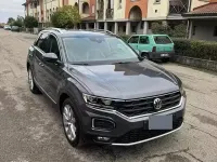 Usata VW T-Roc 150 CV (110 kW) 2018 Grigio SUV