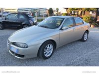 Usata Alfa Romeo 156 Exclusive 150 CV (110 kW) 2004 Oro Berlina