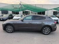 Begagnad Maserati Levante GranLusso 275 HK (202 kW) 2021 Grå SUV