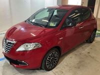 Usata Lancia Ypsilon Gold 69 CV (50 kW) 2015 Rosso Utilitaria