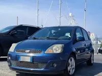 Usata Ford Fiesta 68 CV (50 kW) 2006 Bluazzurro Utilitaria