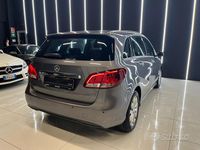 Usata Mercedes B180 Business 109 CV (80 kW) 2015 Grigio Monovolume