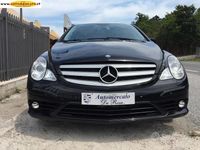 Usata Mercedes R320 Premium 224 CV (164 kW) 2008 Nero Monovolume
